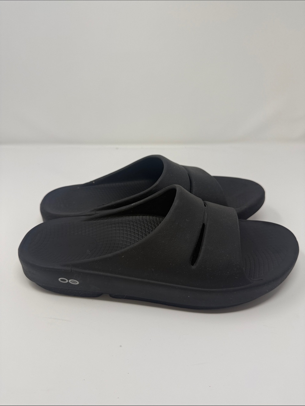 Oofos Recovery Slip-Ons